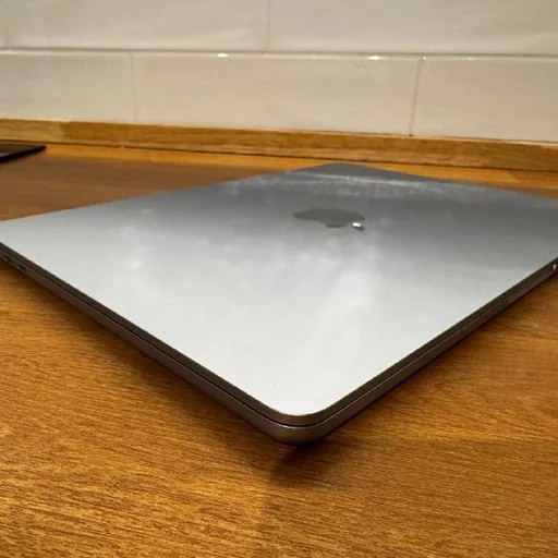 MacBook Air M5 13 16/512, серый и голубой