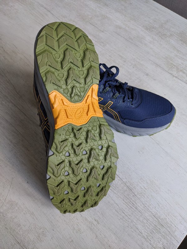 ASICS Men's GEL-VENTURE 9 shoes size 8.5 US 2