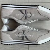Кроссовки Adidas Ozweego и Calvin Klein 6