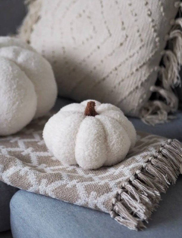 интерьерная подушка тыква