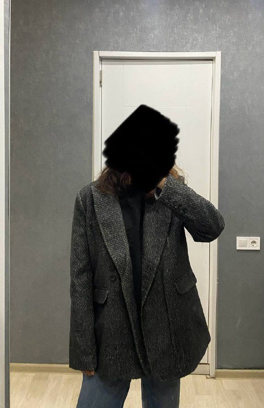 Плотный пиджак размера М, юбки размер М