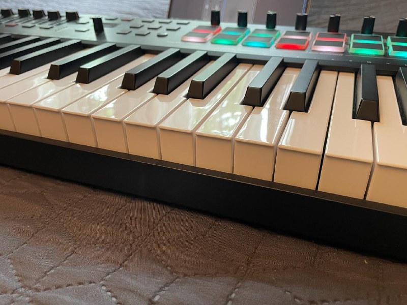 M-Audio Oxygen Pro 49 MIDI-клавиатура 3