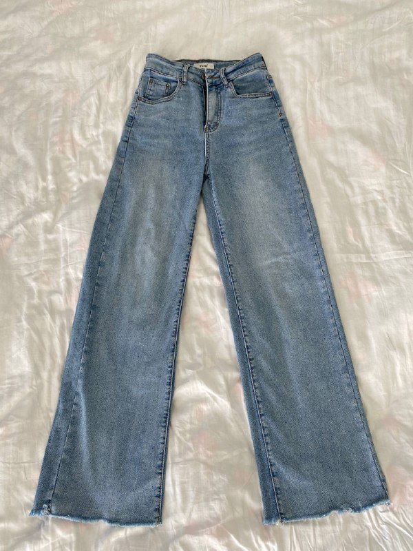 Джинсы момы, джинсы клеш, джинсовая юбка, блуза, джемпер, кожаная куртка 2