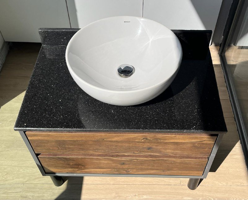 тумба с гранитной столешницей и раковина 7