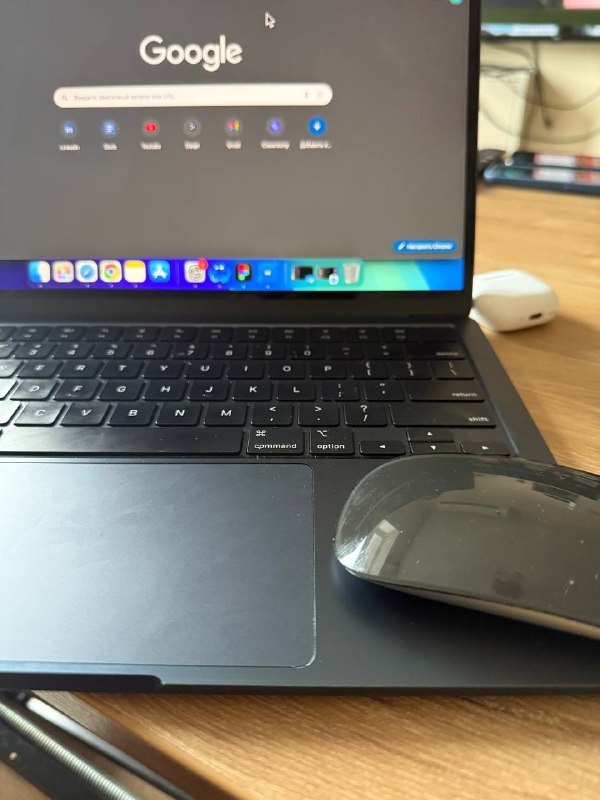 Apple Macbook Air 2024 M3 с мышкой Magic Mouse 2 4