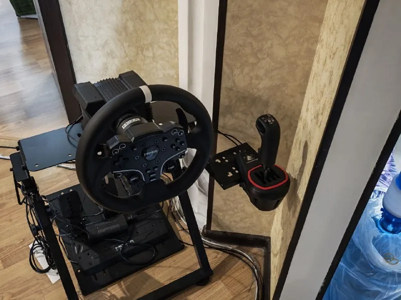 Moza R5 симрейсинг бандл 1