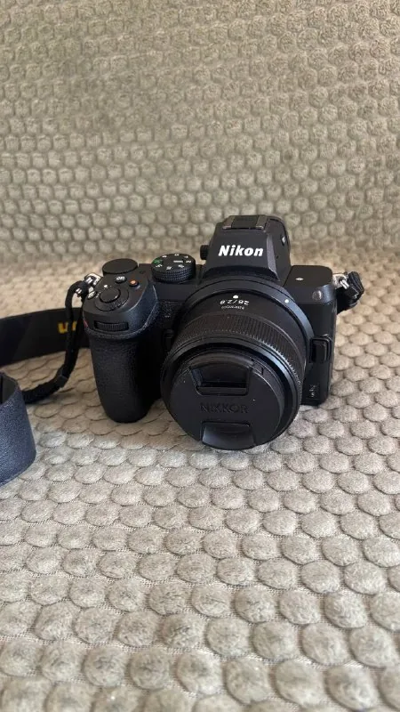 Nikon Z5 с объективом Nikkor 28mm f2.8, MacBook Pro Retina 13″ 1