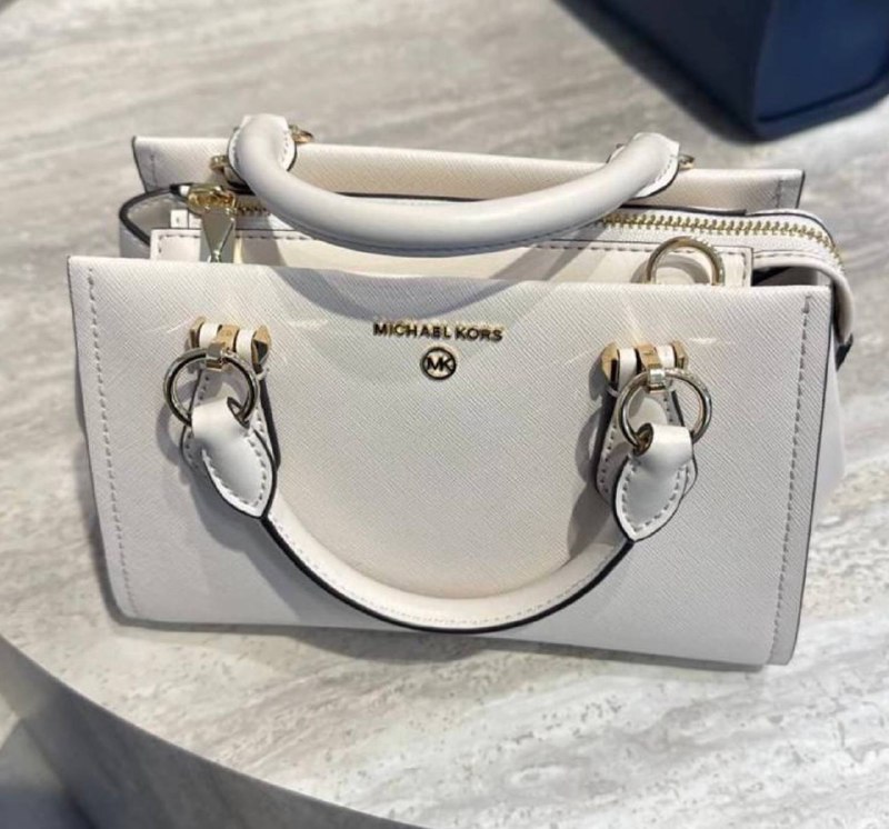 Косметички Dior Beauty и сумка MK 2