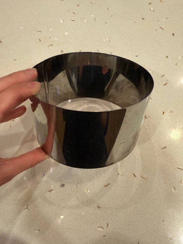 мясорубка с насадками, наборы контейнеров, просеиватель муки, кофемолка, формы для выпечки 9