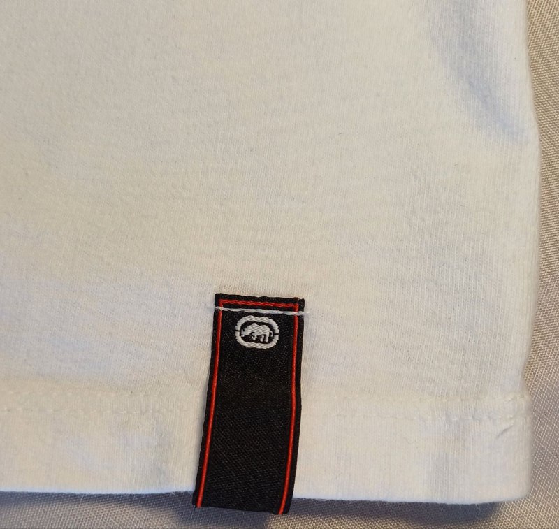 Ecko t-shirt size XL 4