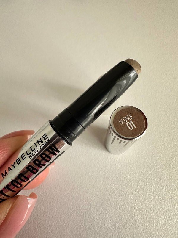 Набор косметики: тени, пудра, блеск, кисти, карандаши 10