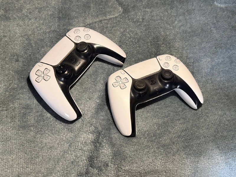 PS5 с дисководом, 2 джойстика, FC25, HDMI кабель 3