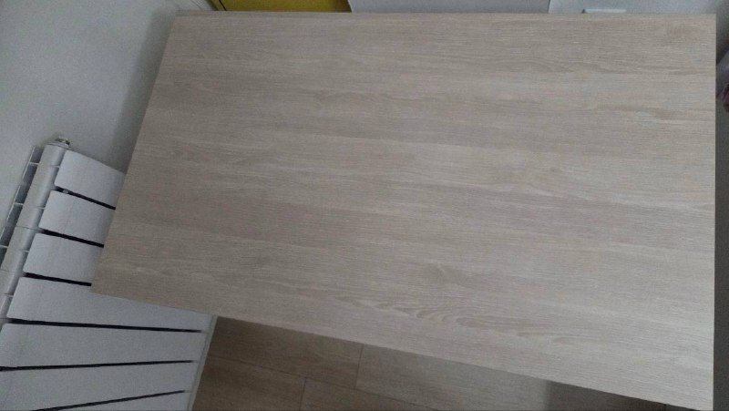 Стол 100×60 см с белыми металлическими ножками 2