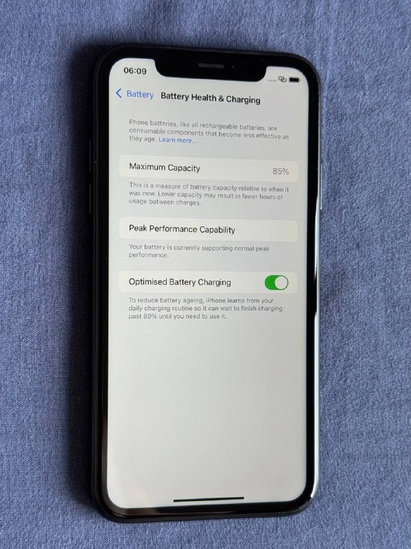 iPhone XR 5