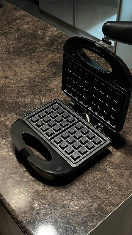 Вафельница новая