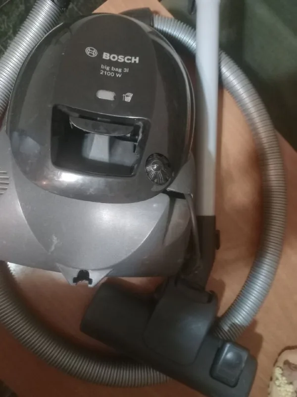 Пылесос Bosch 2100W Big Bag 3L