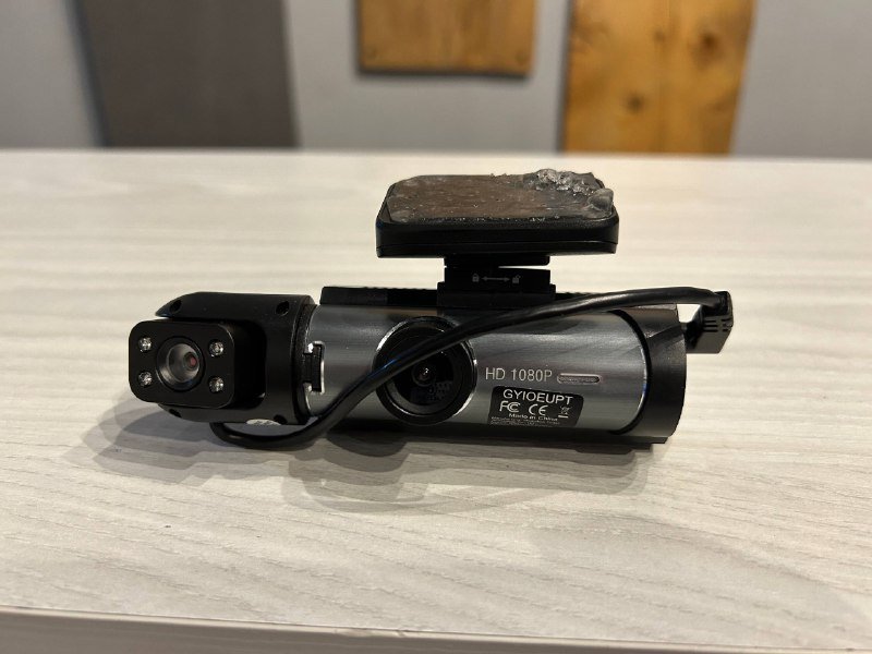 Видеорегистратор с встроенным аккумулятором