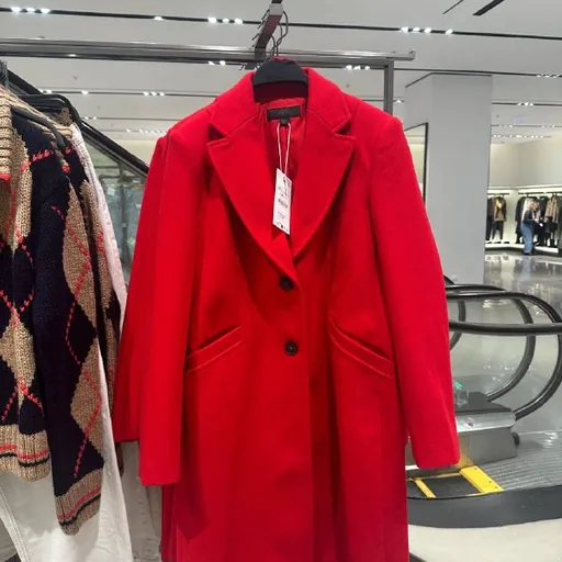 Красное пальто Zara