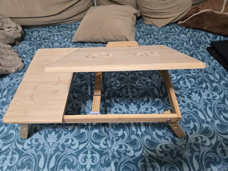 Столик для ноутбука, электродуховка, вентилятор