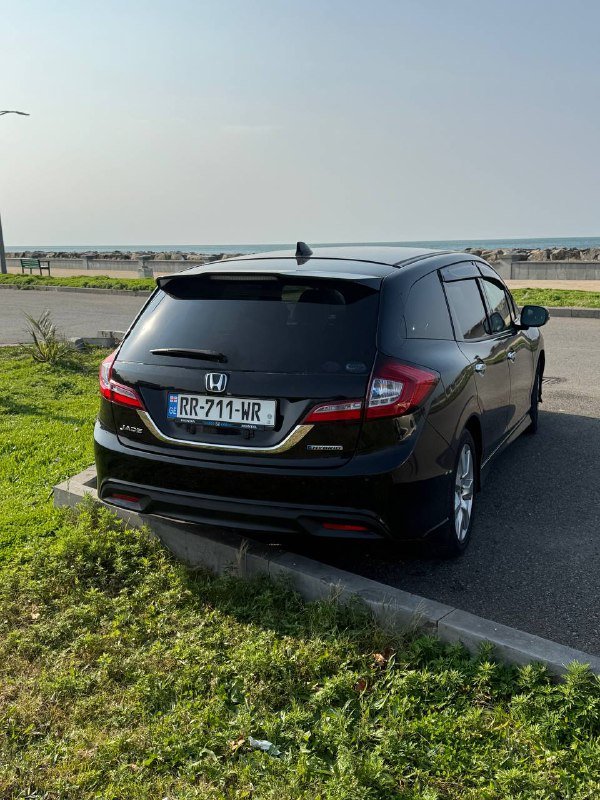 Honda Jade 2015 гибрид