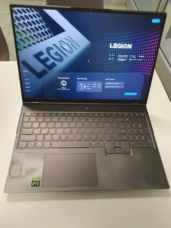 Legion 7 R9000K2021H 16-inch laptop Ryzen 5900HX RTX 3080 1
