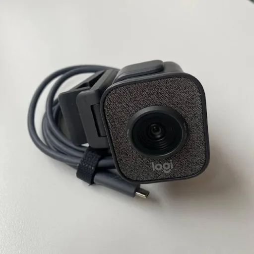 Веб камера LogiTech StreamCam