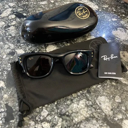 Солнечные очки Ray-Ban