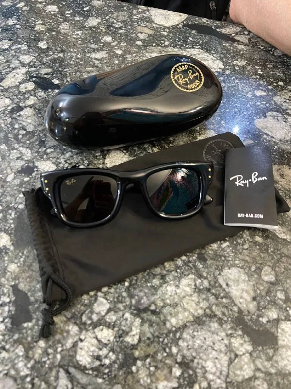 Солнечные очки Ray-Ban
