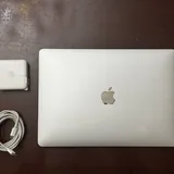 MacBook Pro 13 2020 1