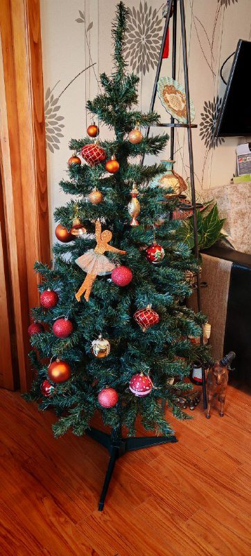 Елки с украшениями