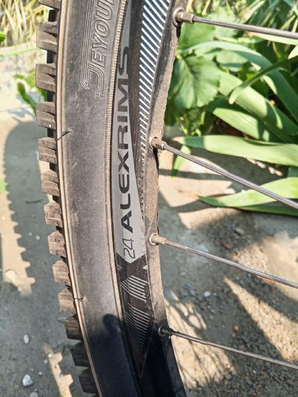 CUBE bike in excellent condition 10
