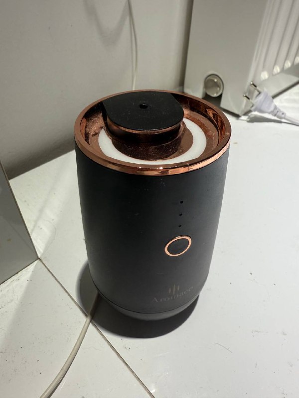 Пылесос Dyson v15, синтезатор Yamaha, аромалампа Aromaco 4