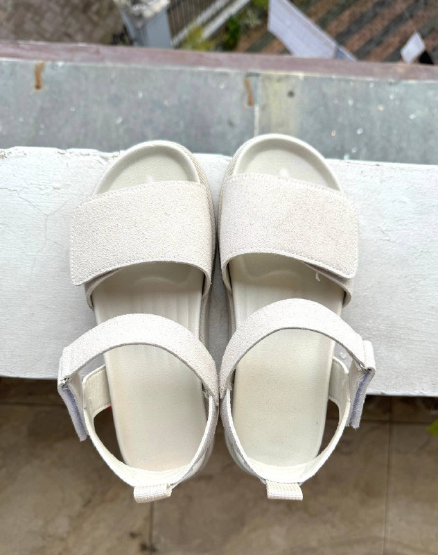 Кеды зеленые, сандалии серые, кеды Puma белые 3