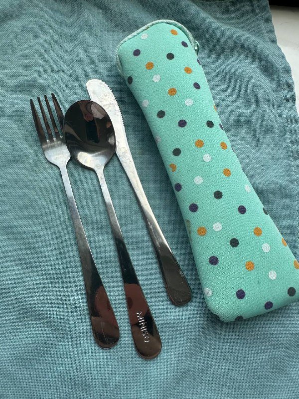 контейнер, соковыжималка, терки, пароварка, столовые приборы 6