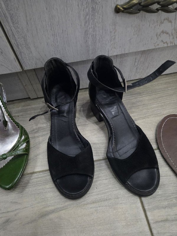 Женская обувь разные модели размеры 5