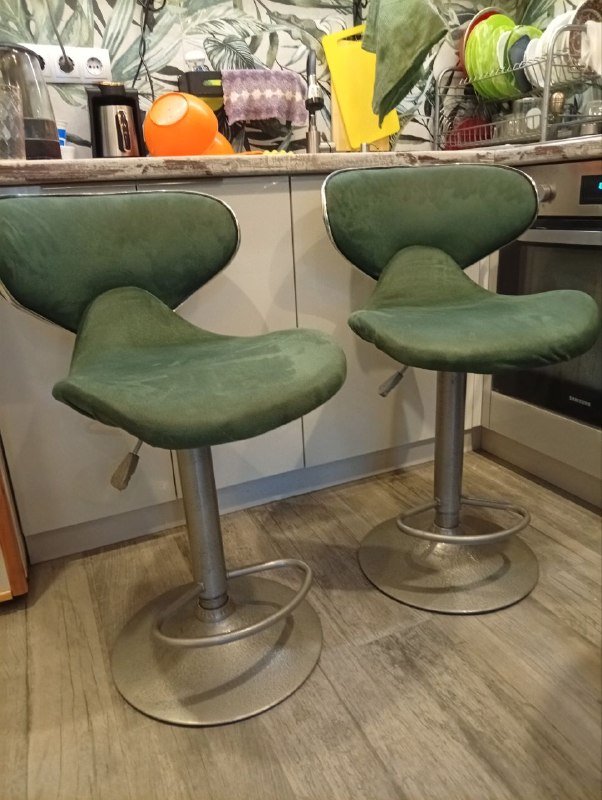 Барные стулья зеленые