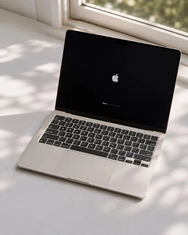 MacBook Air 13 M2 8/256 GB 1
