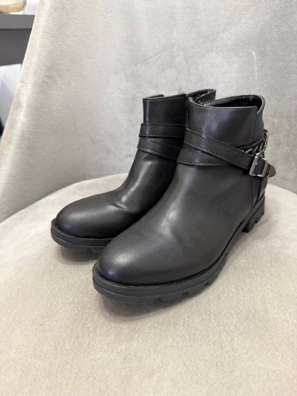 Женские осенние ботинки 2