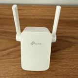 Карта памяти, флешка, Wi‑Fi усилитель, пропеллеры, Кубик Рубика 3