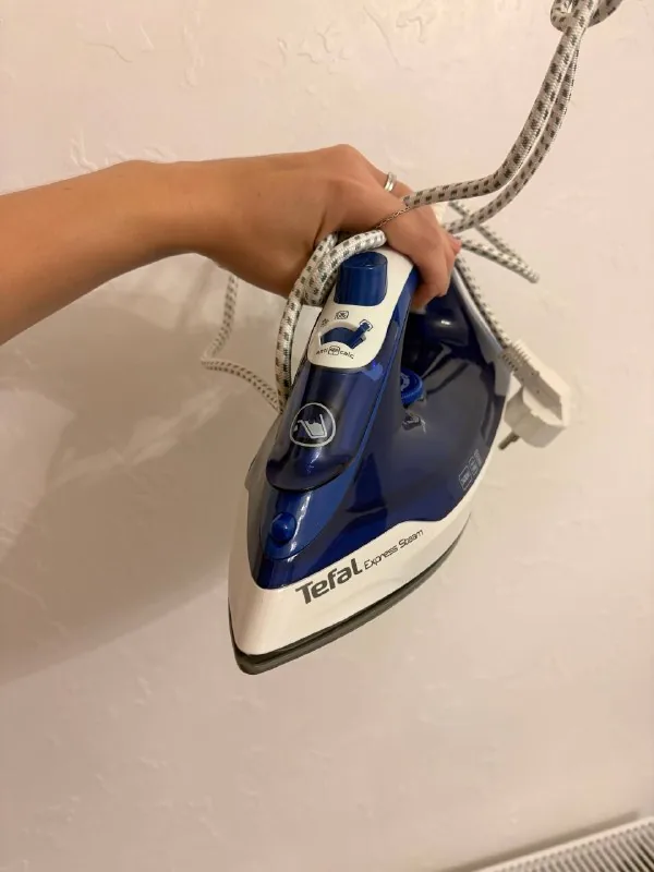 Утюг Tefal 1