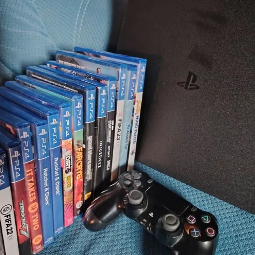 PS4 Slim, геймпады, диски