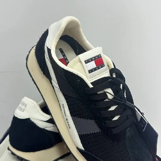 Tommy Hilfiger sneakers, size 38