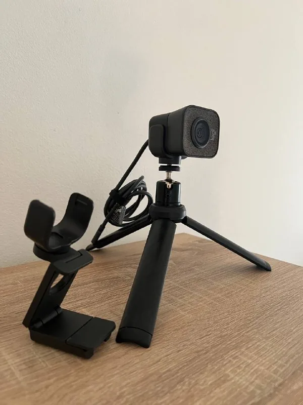 Logitech StreamCam вебкамера 1