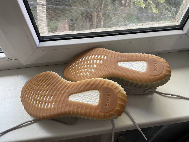 Мужские кроссовки adidas yeezy boost 350 v2 sesame 2