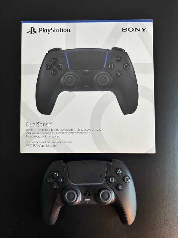 PS5 DualSense controller