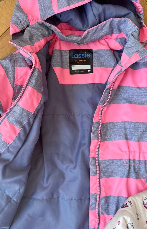 Две детские куртки Lessie и LCW 110 осень 3