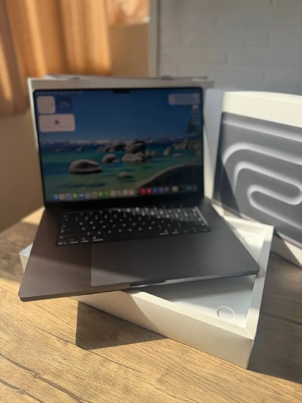 MacBook Pro 16 дюймов M5 Pro, 48 ГБ, 1 ТБ 1