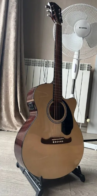 Электроакустическая гитара Fender FA 135 CE