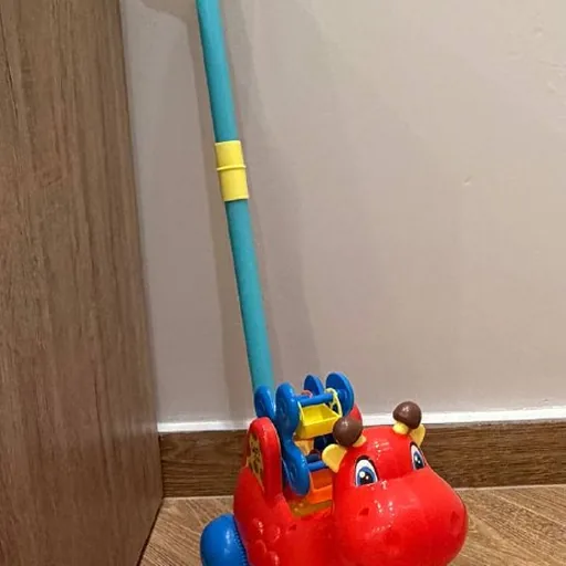 Игрушки, надувной круг, горшок