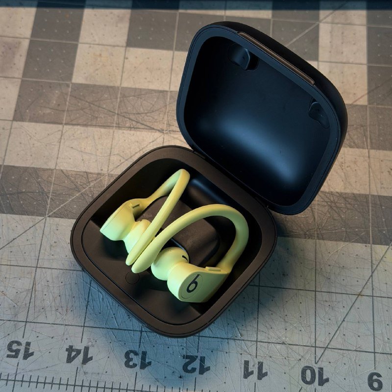 Beats Powerbeats Pro